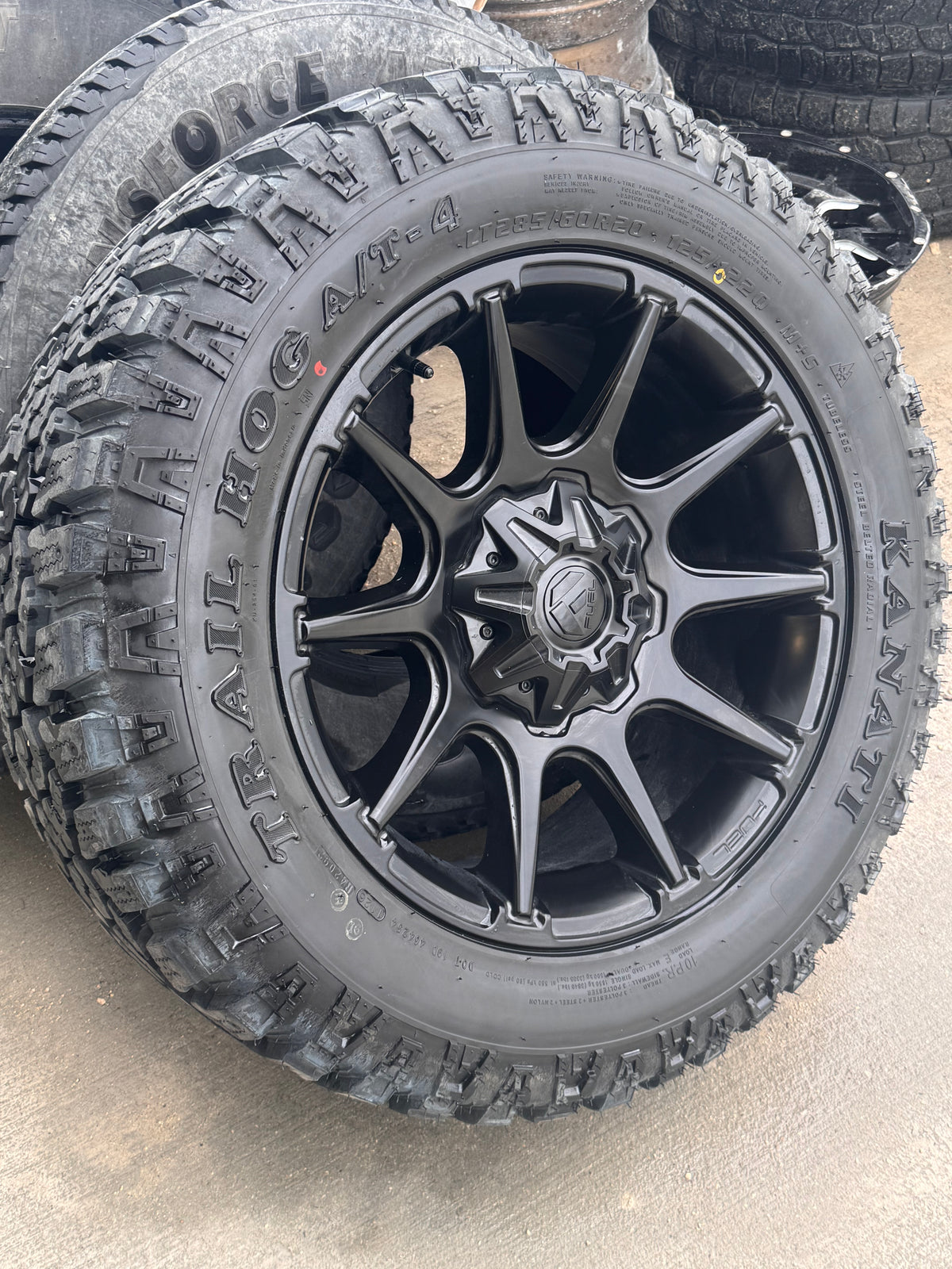 ( SET OF FOUR ) FUEL OFF-ROAD FC880 SUPER C MATTE BLACK 20X9 6X135/139.7 +1 106.1MM | LT 285/60R20 10PR KANATI TRAIL HOG AT/4 3PMS * NEW TAKE OFFS*