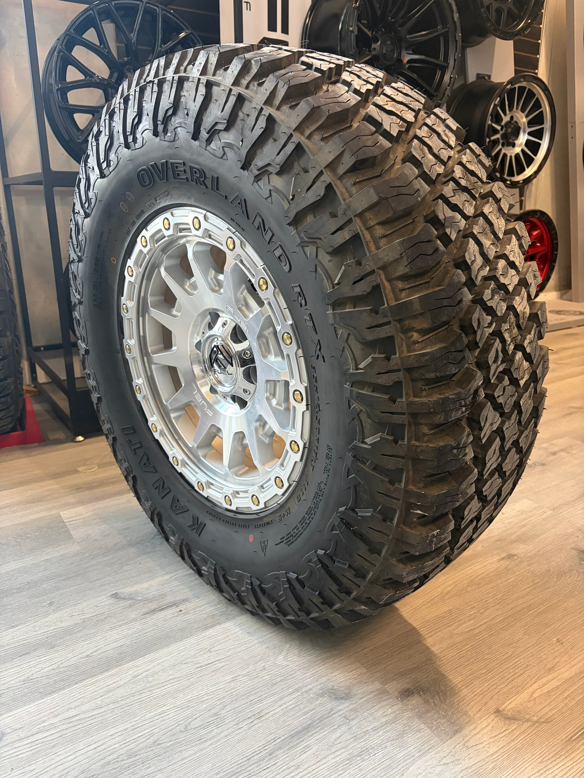 ( SET OF FOUR ) FUEL FC884 FORTRESS GLOSS SILVER W/ MACHINED FACE 17X8.5 +25 6X135 87.1 | 35X12.50R17 KANATI RTX 3PMS *TAKE OFF*