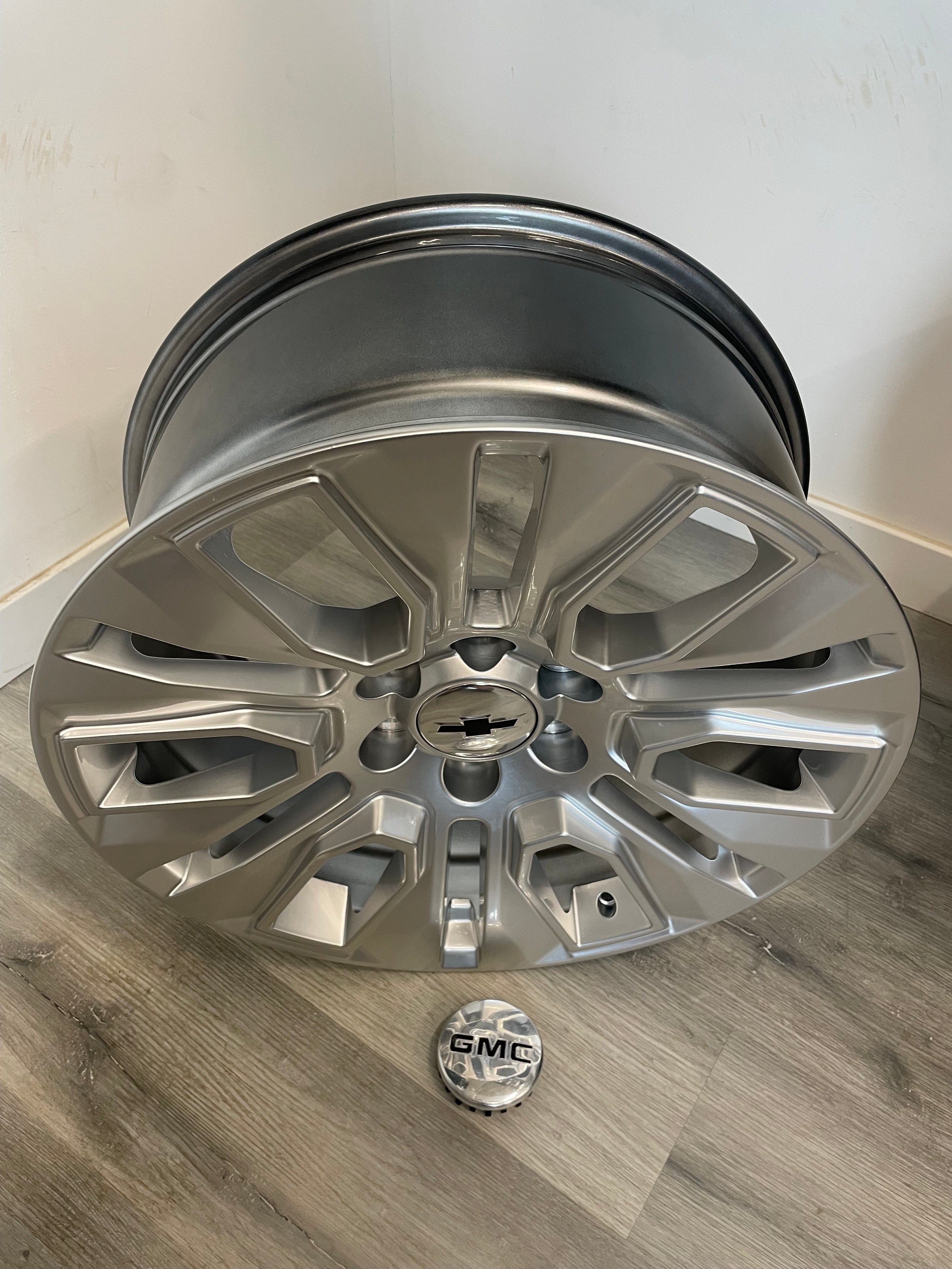 R232 GMC/CHEVY OEM REPS HYPER SILVER | 20X9 +24 6X139.7MM