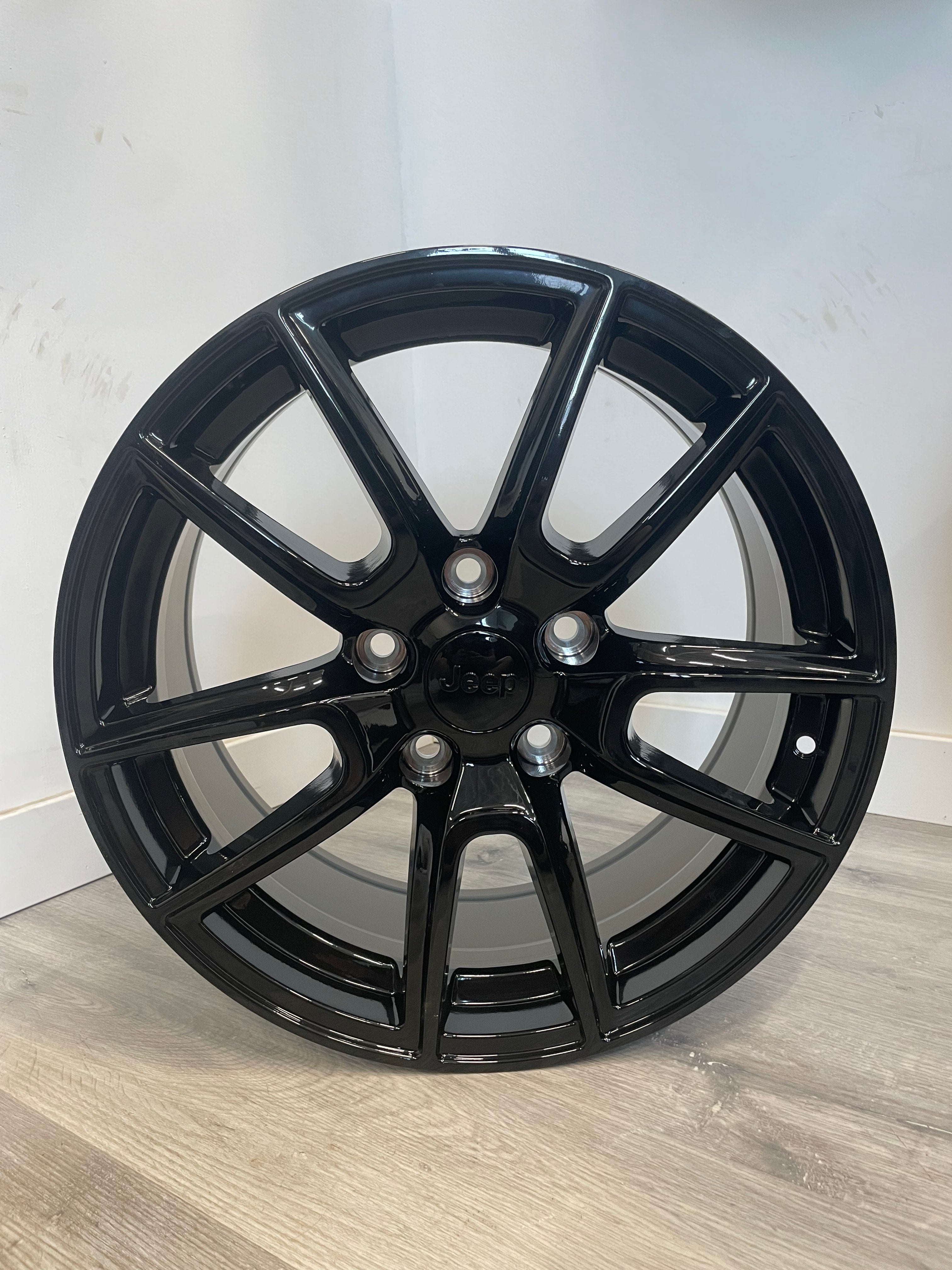 R228 SRT REPLIKA GLOSS BLACK 18X8 +45 5X127MM 71.5MM ( DODGE, JEEP )
