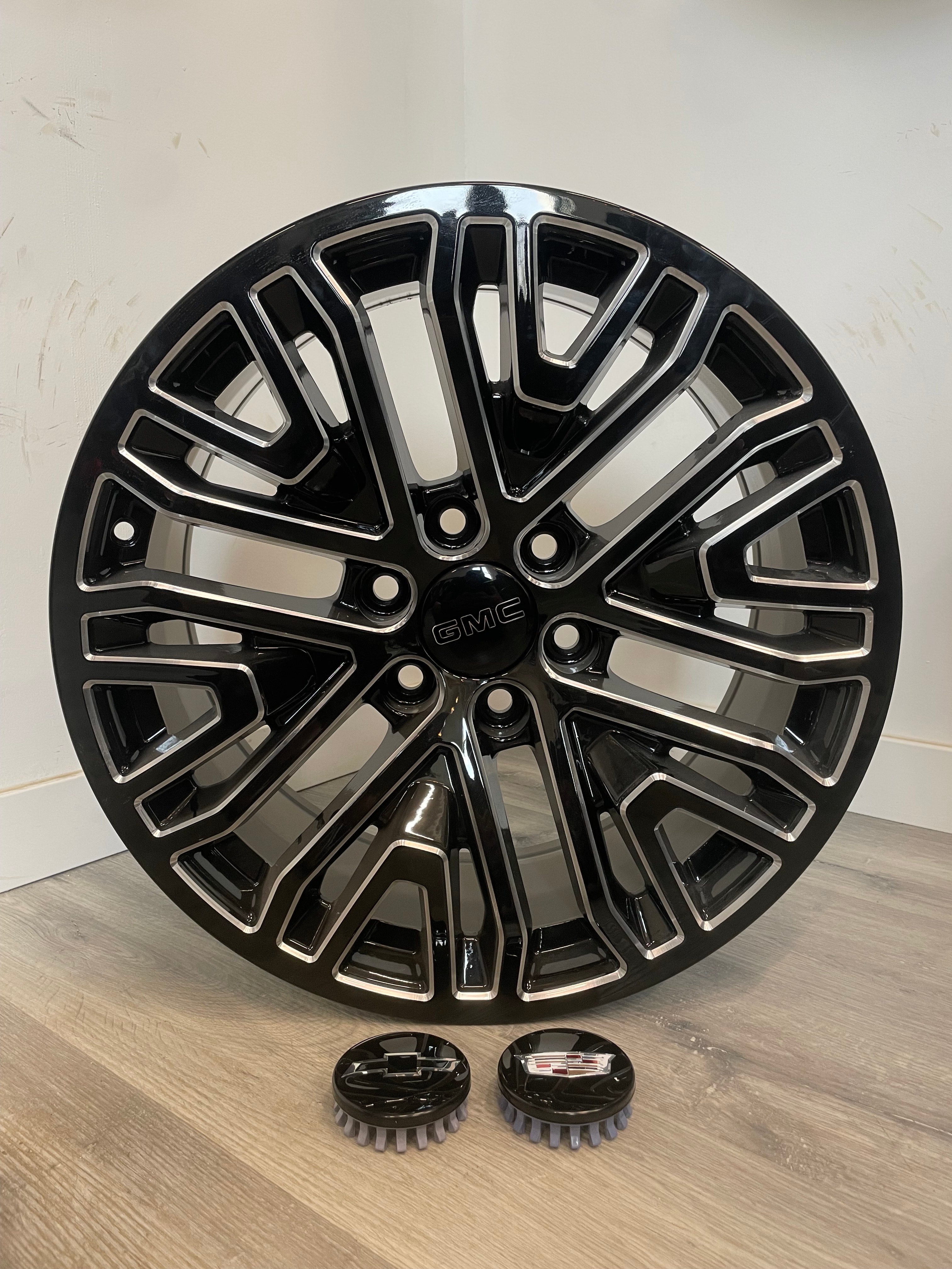 GMC DENALI ULTIMATE GLOSS BLK REPS - OEM MILLED | 20X9 +24 6X139.7MM