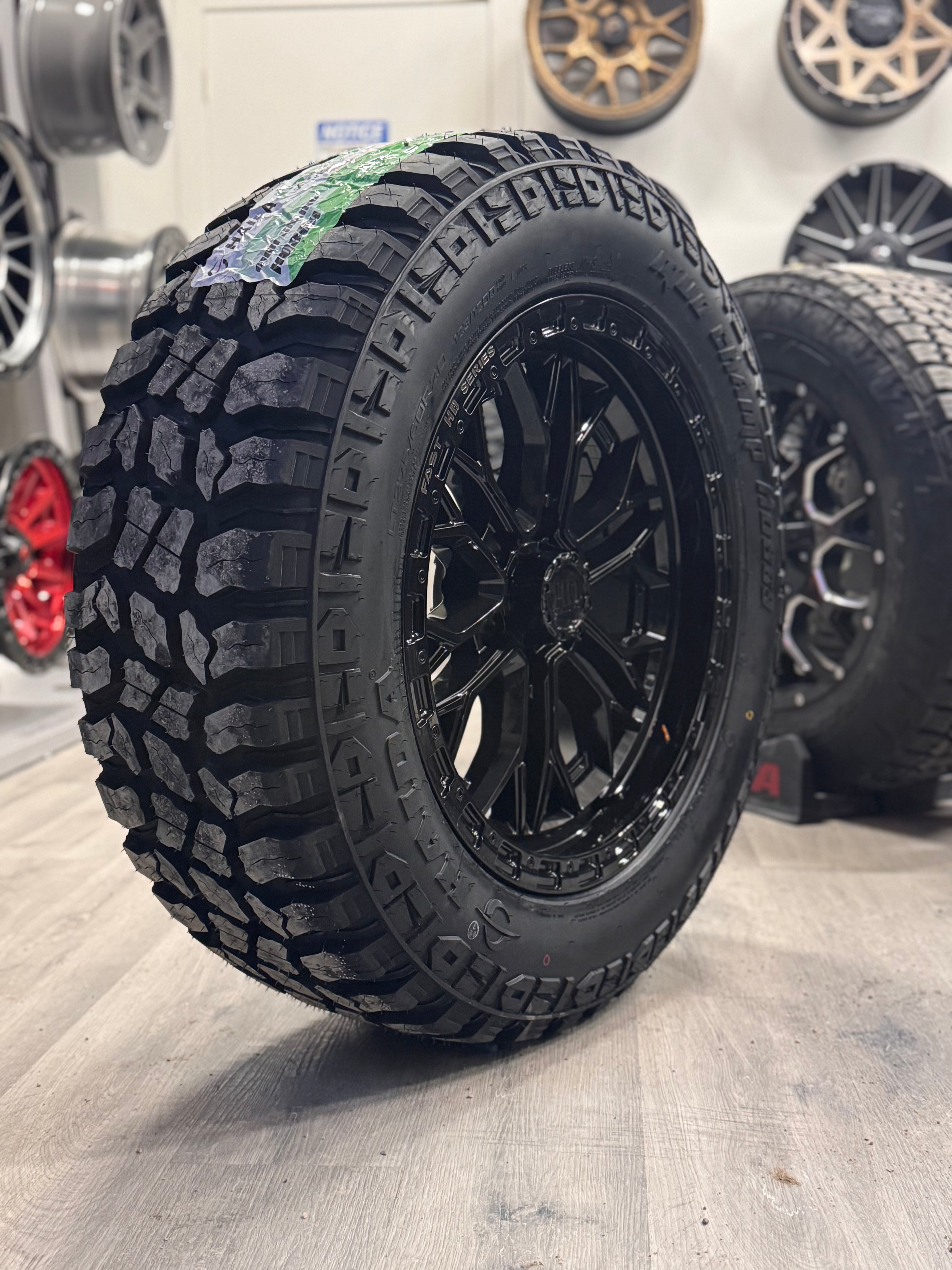 (SET OF FOUR) FAST HD MURAMASA GLOSS BLACK 20X9 +0 6X139.7MM 78.1MM | 275/60R20 HAIDA 869 MUD CHAMP 3PMS