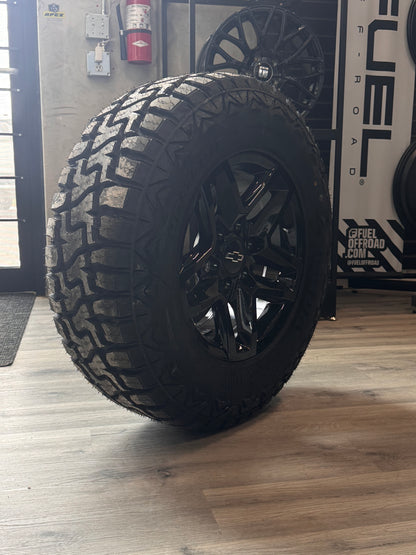 ( SET OF FOUR ) GMC/CHEVY TRAIL BOSS STYLE OEM REPS R245 GLOSS BLACK 17X8 6X139.7 +24 | 265/70R17 HAIDA 878