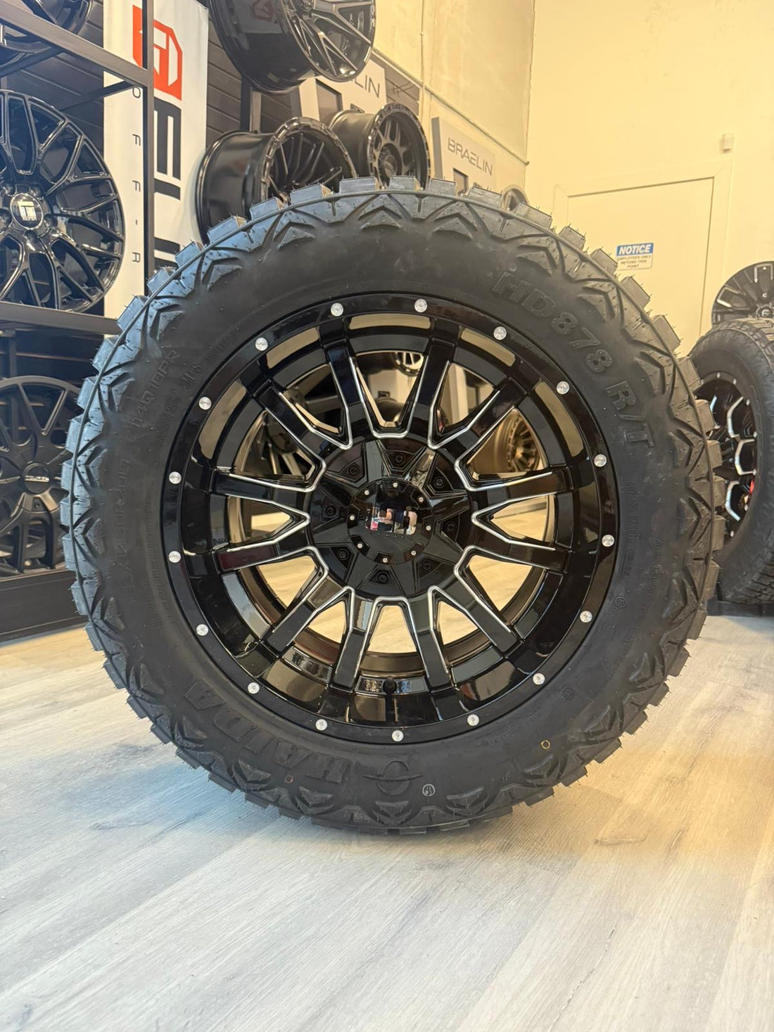 (SET OF FOUR) Fast Traxx 20x10 6x135/6x139.7 -18 Gloss BLK Milled | 33x12.50r20 Haida HD878 R/T