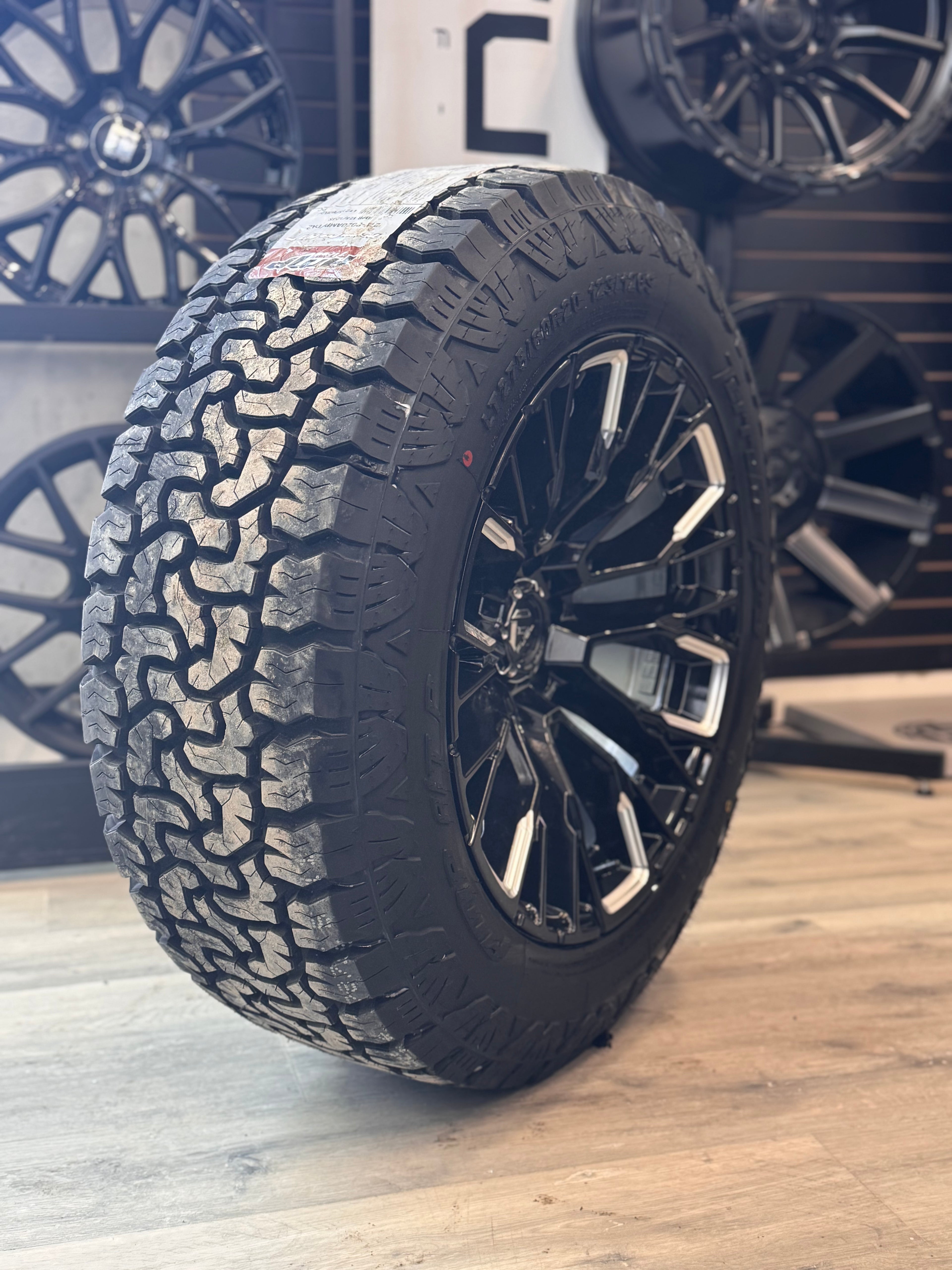(SET OF FOUR) FUEL REBAR GLOSS BLK MILLED 20X10 6X135 -18MM | LT 275/60R20 AMP TERRIAN PRO