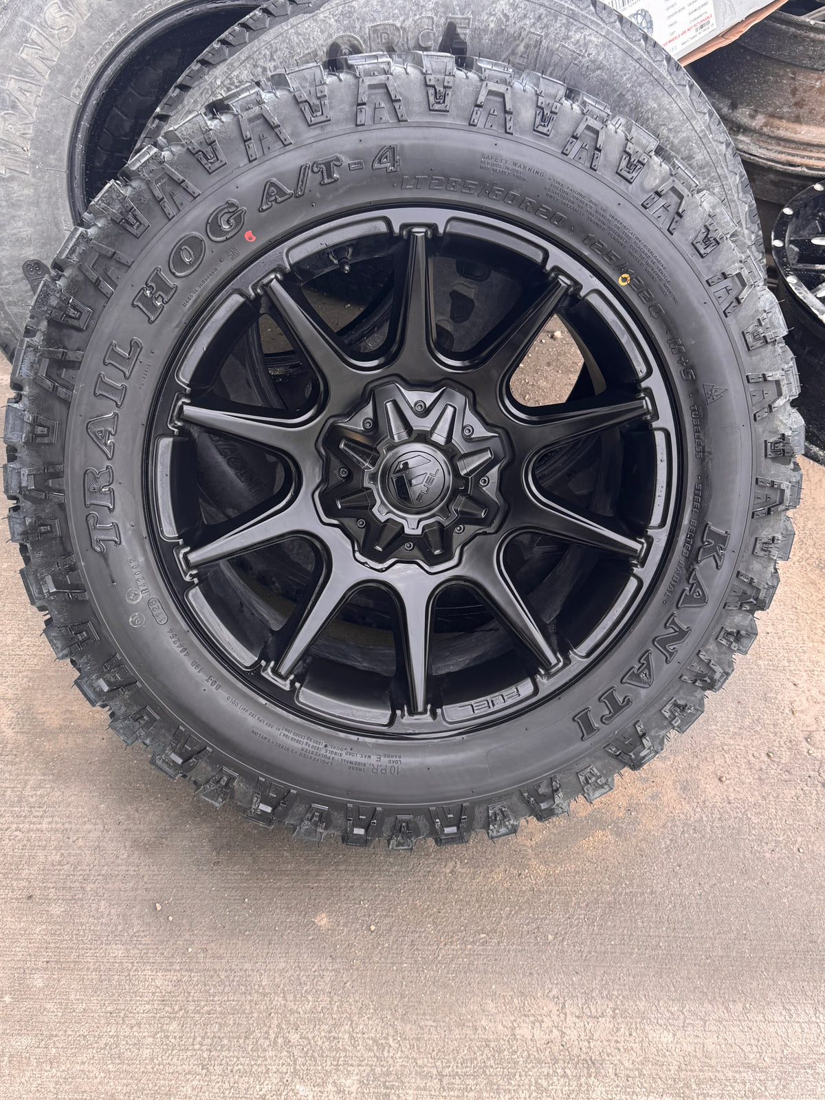 ( SET OF FOUR ) FUEL OFF-ROAD FC880 SUPER C MATTE BLACK 20X9 6X135/139.7 +1 106.1MM | LT 285/60R20 10PR KANATI TRAIL HOG AT/4 3PMS * NEW TAKE OFFS*