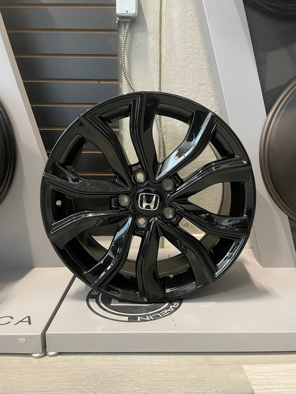 R256 OEM REPS 17X7.5 5X114.3 +45 64.1 GLOSS BLACK HONDA/ACURA