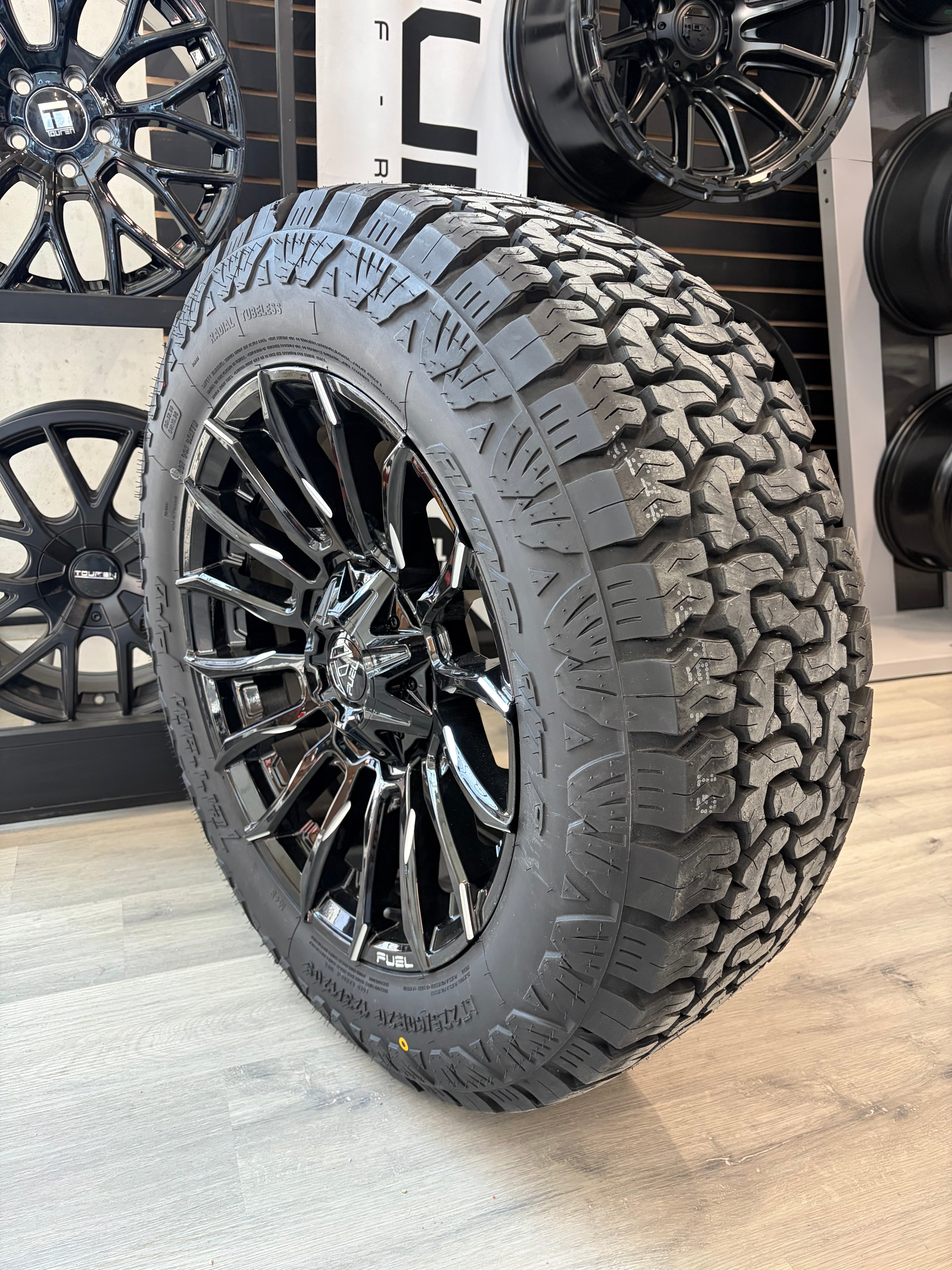 (SET OF FOUR) FUEL BLADE GLOSS BLK MILLED 20X9 6X135/6X139.7 +1 106.1 MM | AMP TERRAIN PRO A/T P LT275/60R20