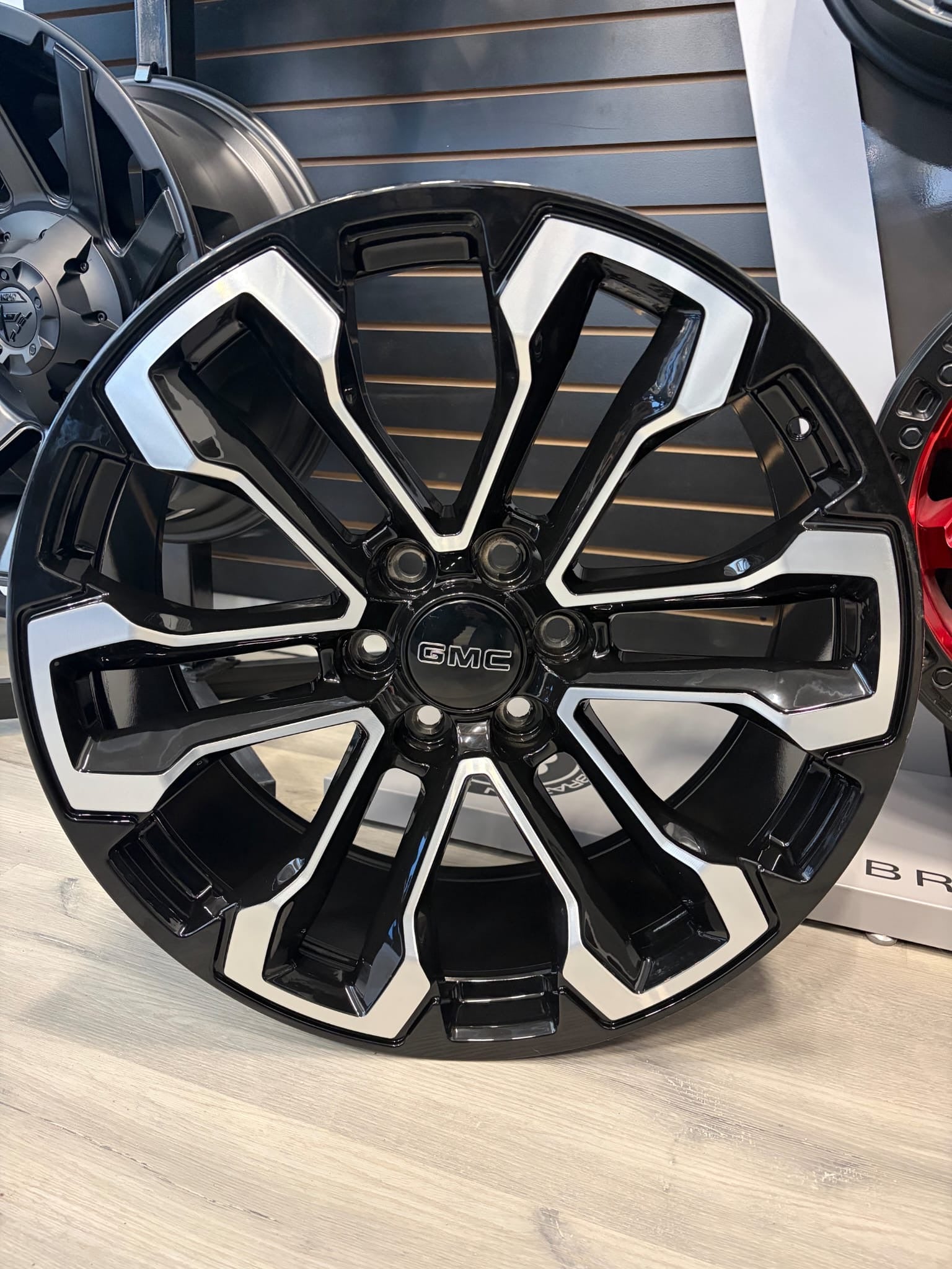 OEM CHEVY/GMC/CADILLAC OEM REPS GLOSS BLACK MACHINED FACE 22X9 +24 6X139.7 78.1
