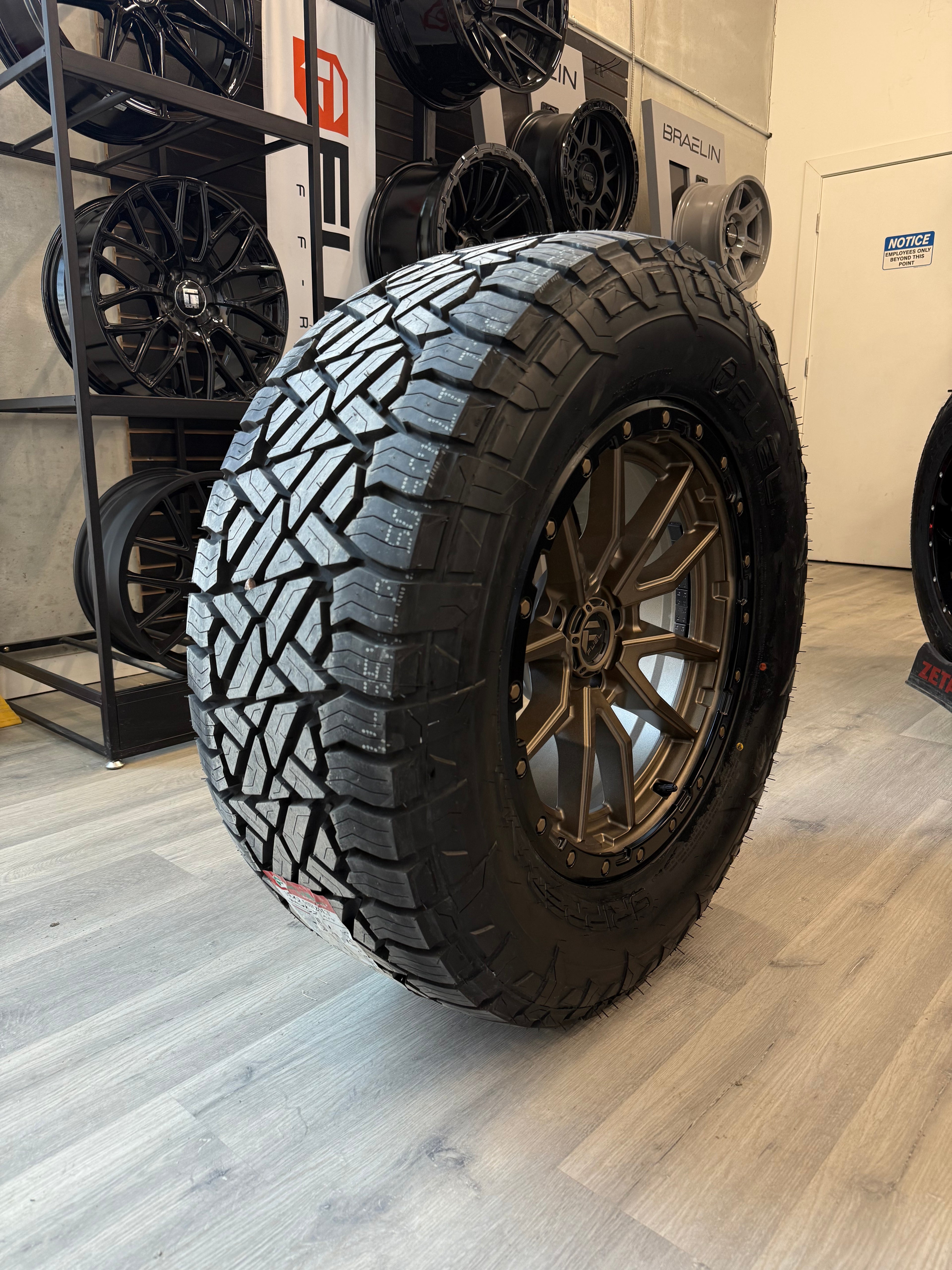 ( SET OF FOUR ) FUEL REBEL 20X9 +1 5X139.7 78.1 MATTE BRONZE BLACK BEAD RING | FUEL GRIPPER A/T LT 10 PLY 35x12.50R20