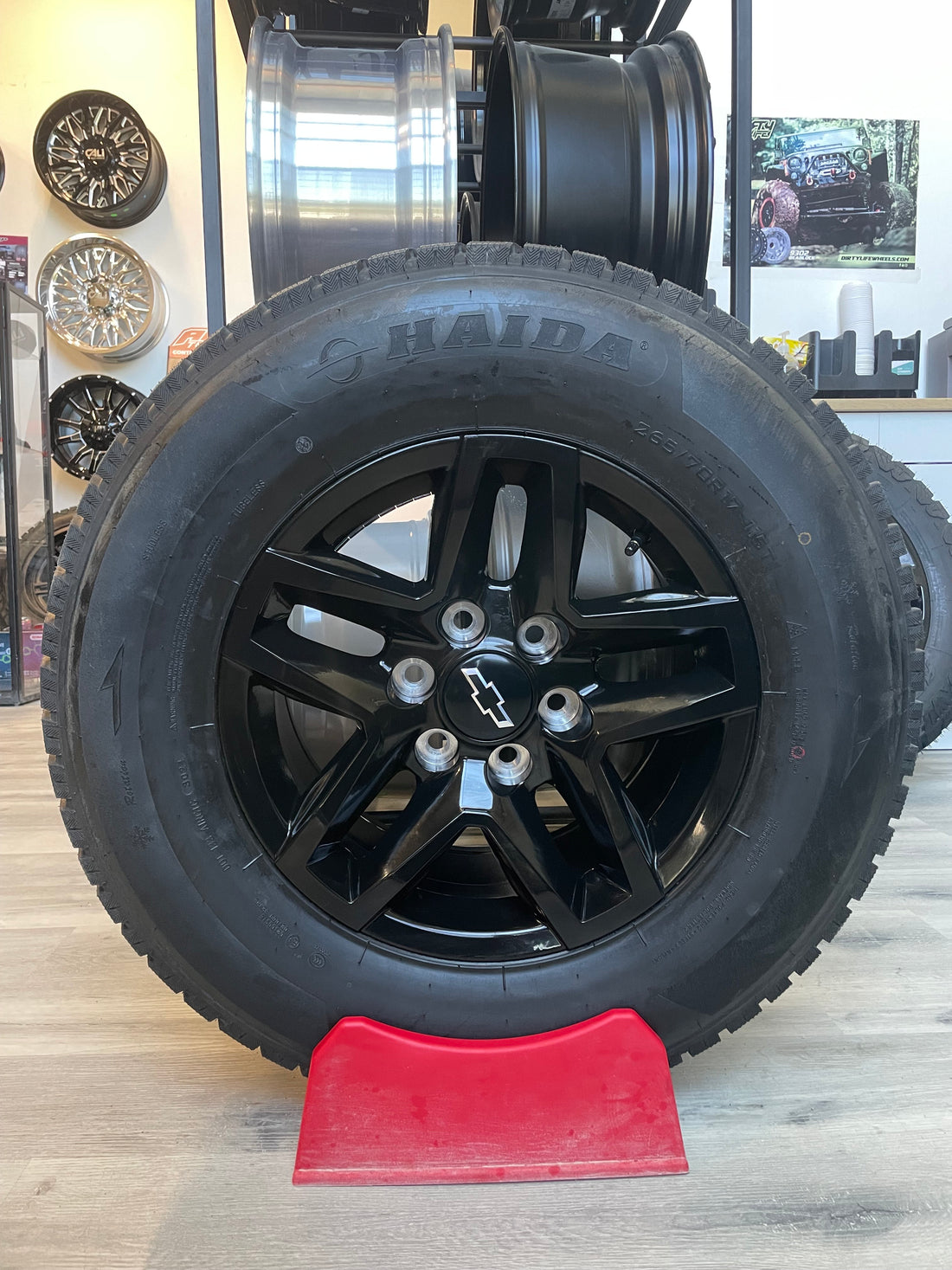 (SET OF FOUR) Chevy Trailboss Rep 17x8 6x139.7 +24 Gloss BLK | 265/70r17 Haida 617 Winter ( Ram, Sierra, Silverado, Tahoe, Yukon )