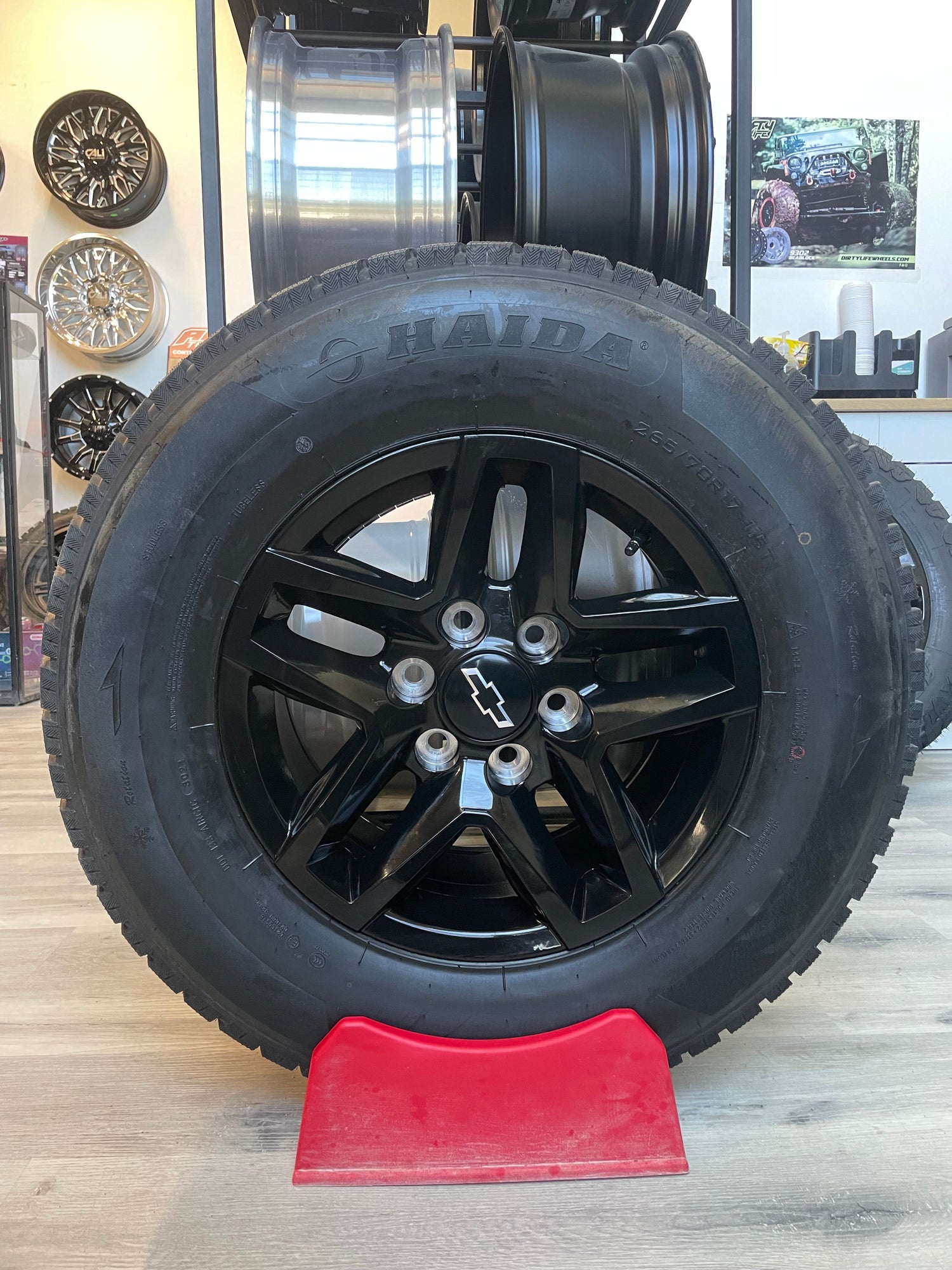 (SET OF FOUR) Chevy Trailboss Rep 17x8 6x139.7 +24 Gloss BLK | 265/70r17 Haida 617 Winter ( Ram, Sierra, Silverado, Tahoe, Yukon )