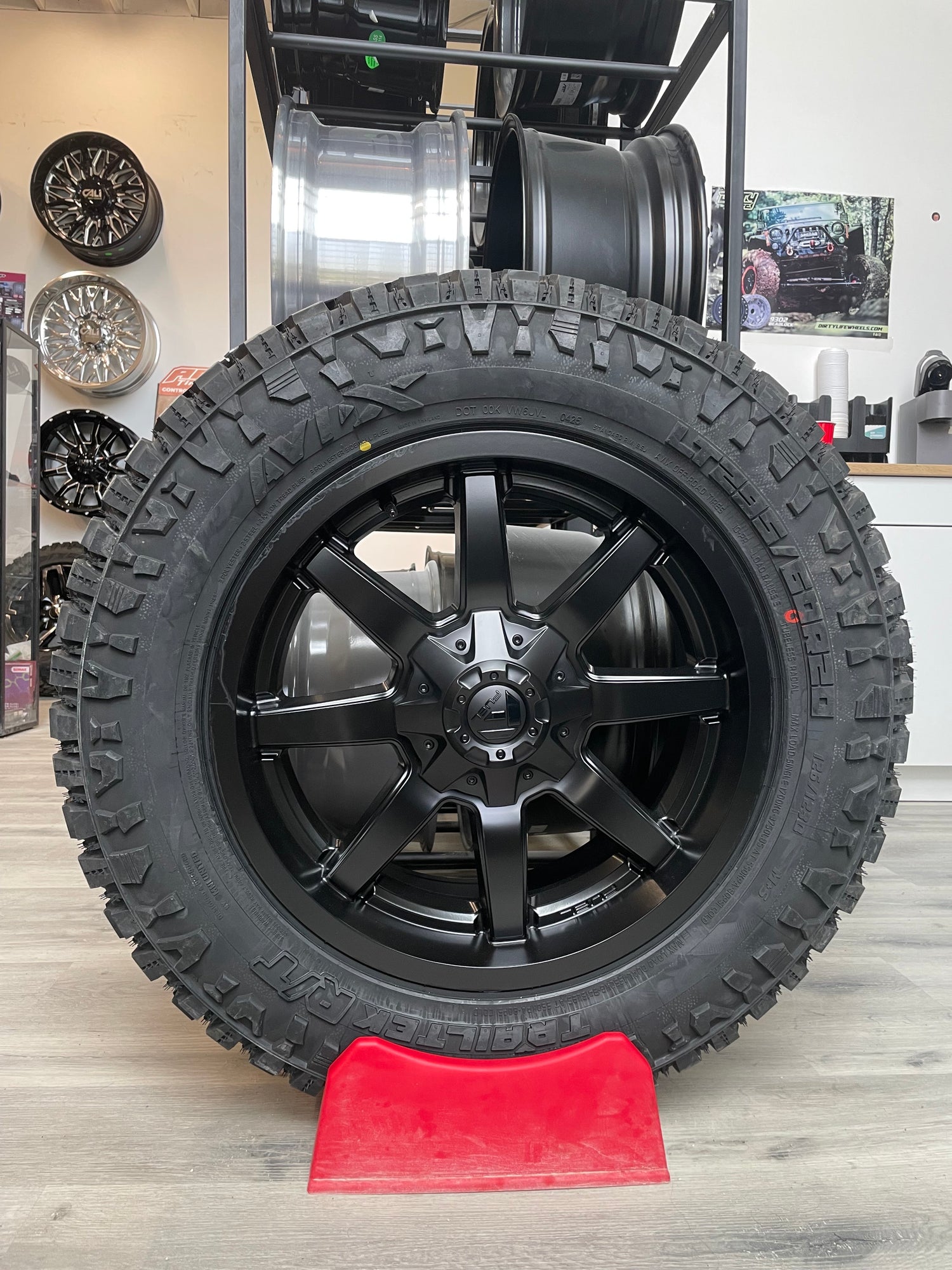 (SET OF FOUR) Fuel Maverick 20x9 6x135/6x139.7 +19 Matte BLK  | 295/60r20 AVIX TRAILTEK R/T Rugged Terrain 12PR ( Silverado, Sierra, Yukon, Tahoe, Ram , F150 )