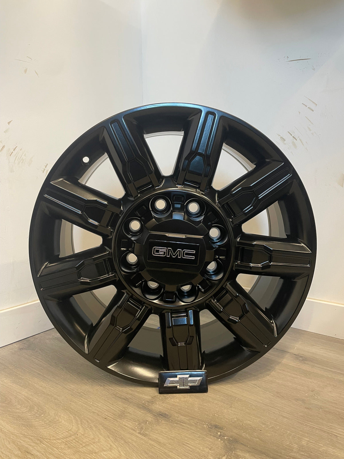 R327 FACTORY REPLICA GLOSS BLACK 20X8.5 8X180 +47 124.1MM
