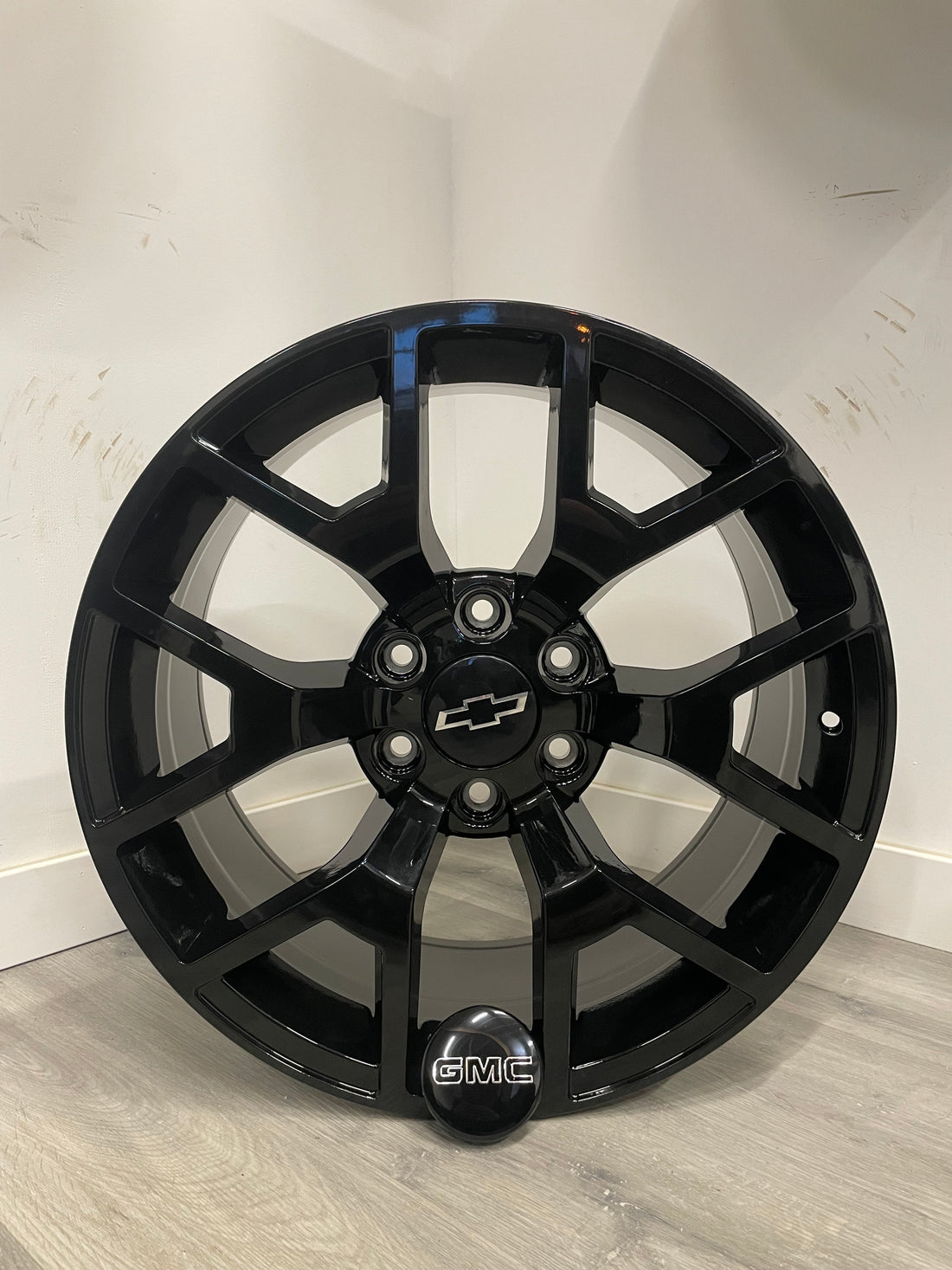 OEM GMC/CHEVY R162 20X9.0 6X139.7MM +27 78.1MM BLK ( WONT FIT 2019 + GM )
