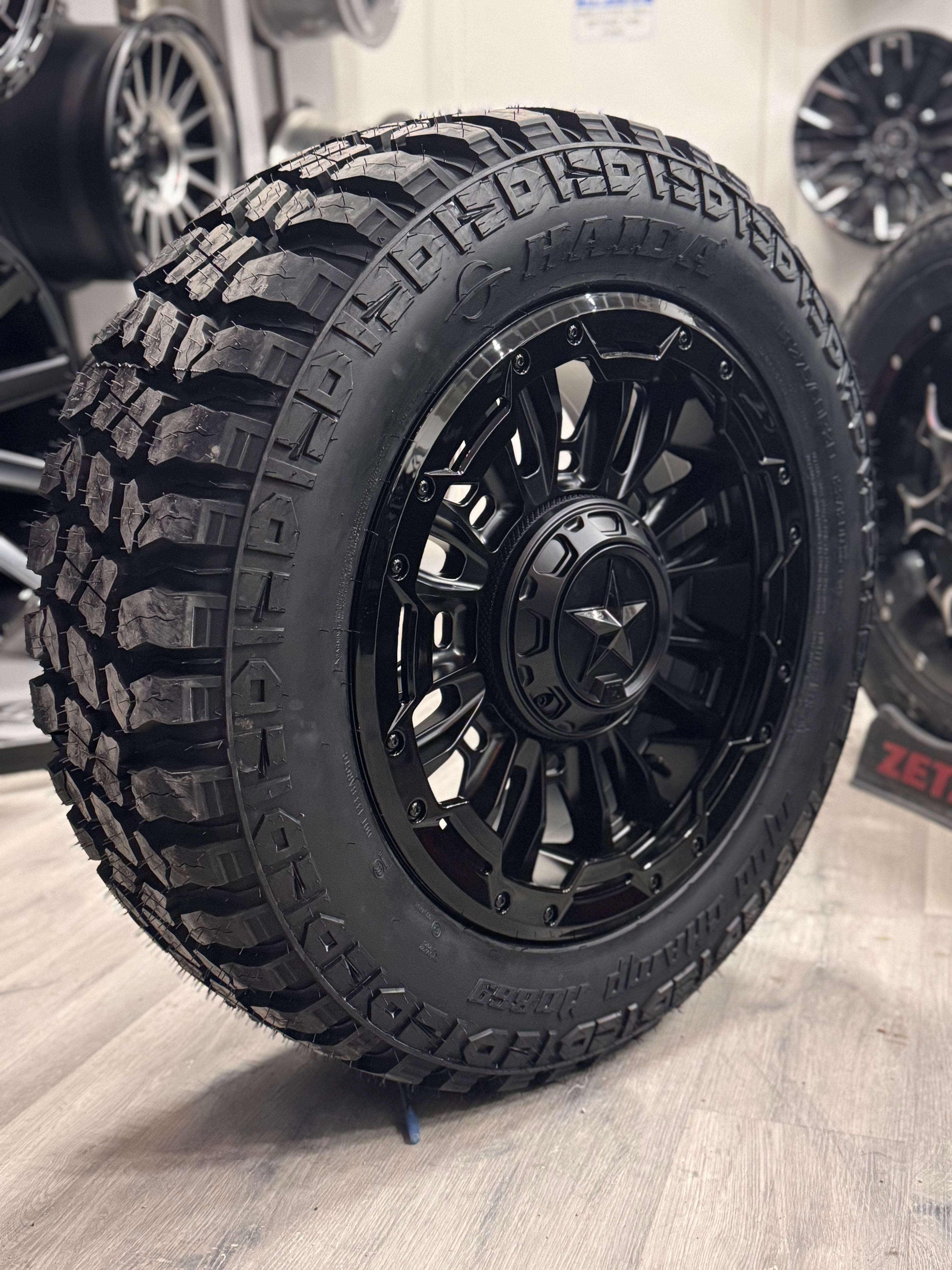 XD BOMBER MATTE BLK WITH GLOSS BLK RING 20X9 6X135/6X139.7 +20 106.1MM | HAIDA HD 869 MUD CHAMPS LT 275/60R20 3PMS ( Floating caps )