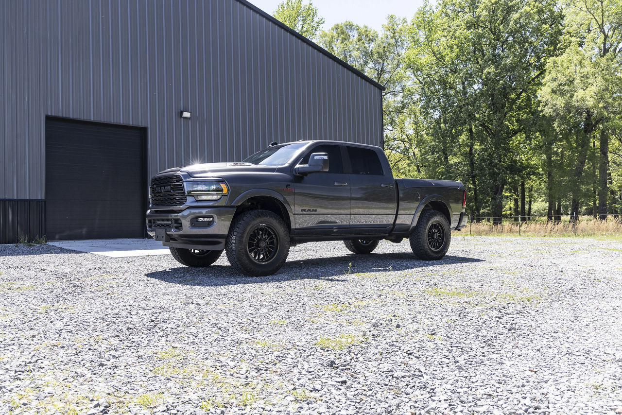 FUEL D760 CLASH 8 GLOSS BLACK 20X10 -18 8X170 125.1 ( TEXT FOR CLEARANCE PRICE *** )