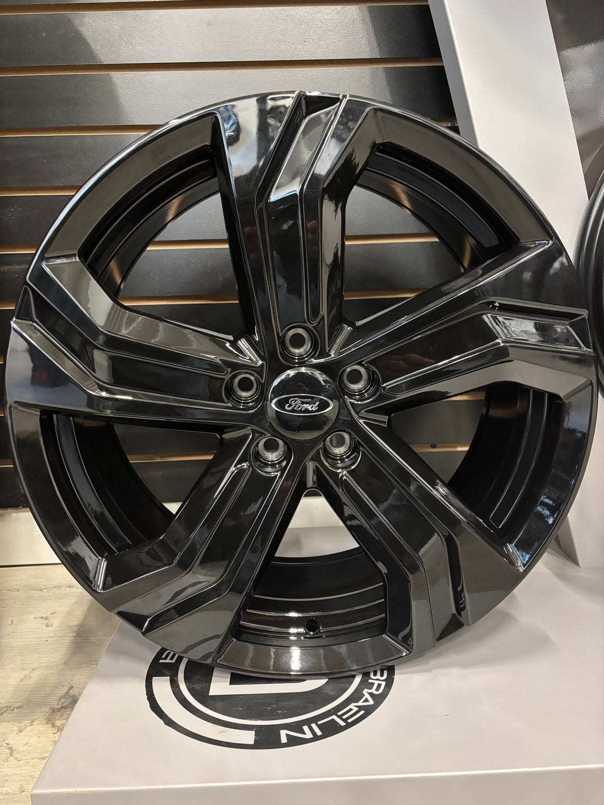 FORD ESCAPE/FORD EDGE/ VOLVO OEM REPS 236 GLOSS BLACK 20X8.5 +38 5X108MM 63.4MM