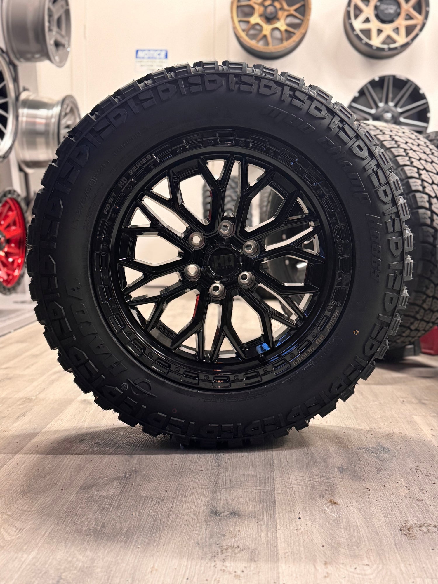(SET OF FOUR) FAST HD MURAMASA GLOSS BLACK 20X9 +0 6X139.7MM 78.1MM | 275/60R20 HAIDA 869 MUD CHAMP 3PMS